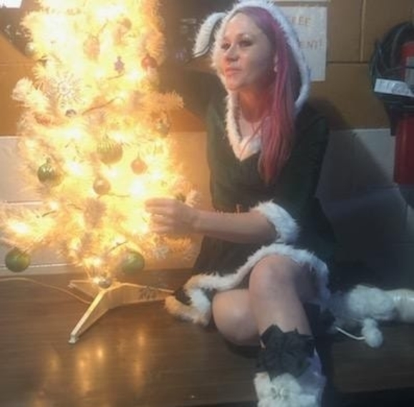 Meet your Posher, Tina - Picture 1 of 1